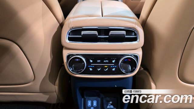 Genesis GV80 2023 — photo 19