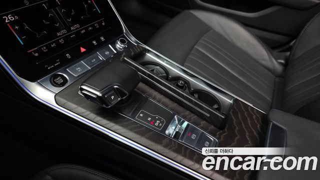 Audi A6 2023 — photo 9