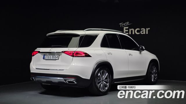 Mercedes-Benz GLE-Class 2023 — photo 2