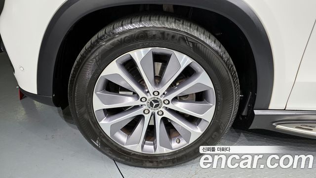 Mercedes-Benz GLE-Class 2023 — photo 5