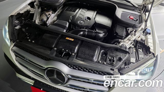 Mercedes-Benz GLE-Class 2023 — photo 6