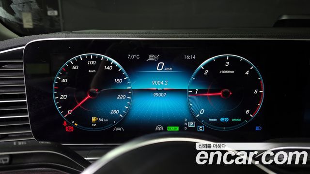 Mercedes-Benz GLE-Class 2023 — photo 8