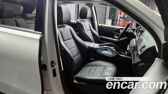 Mercedes-Benz GLE-Class 2023 — photo 12