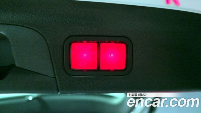 Mercedes-Benz GLE-Class 2023 — photo 18
