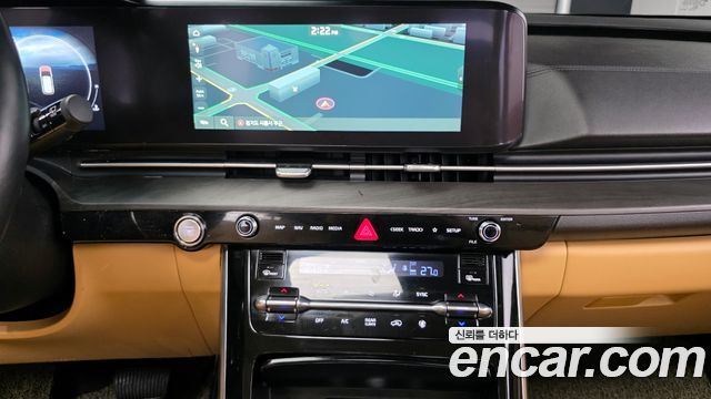 Kia Canival 2023 — photo 16