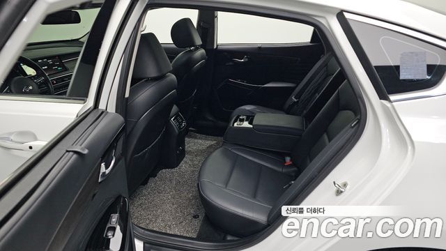 Kia K7 2020 — photo 11