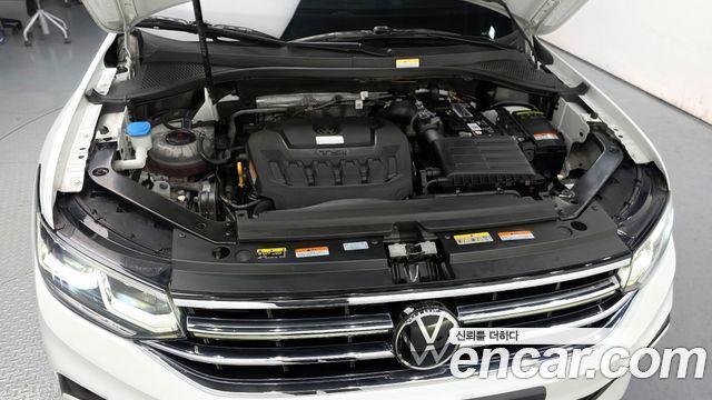 Volkswagen Tiguan 2023 — photo 6