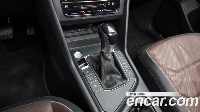 Volkswagen Tiguan 2023 — photo 9