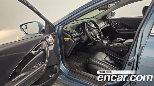 Hyundai Grandeur 2015 — photo 10