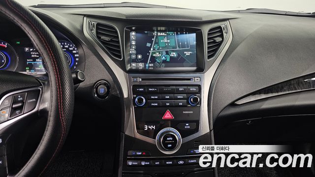 Hyundai Grandeur 2015 — photo 14