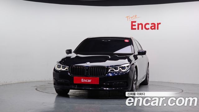 BMW 7-Series 2016 — photo 3