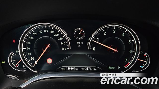 BMW 7-Series 2016 — photo 8