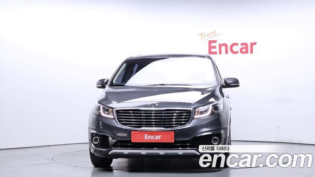 Kia Canival 2016 — photo 3
