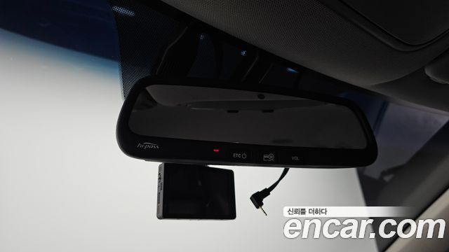 Kia Canival 2016 — photo 17