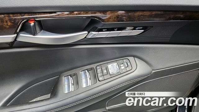 Genesis G90 2020 — photo 14