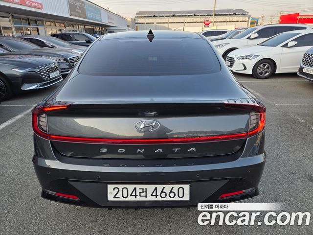 Hyundai Sonata 2022 — photo 3