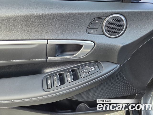 Hyundai Sonata 2022 — photo 13