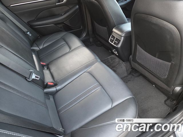 Hyundai Sonata 2022 — photo 19
