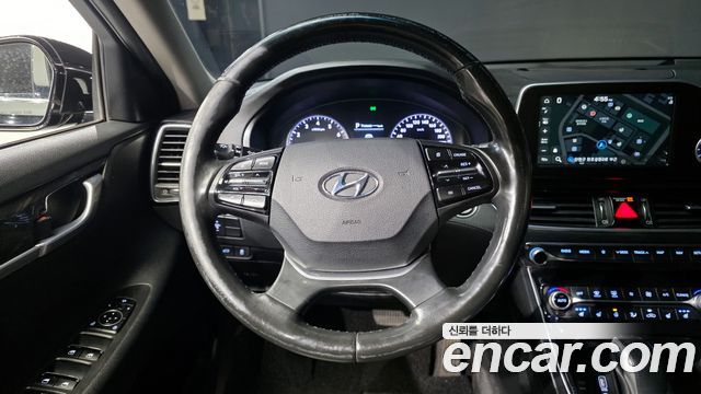 Hyundai Grandeur 2018 — photo 13