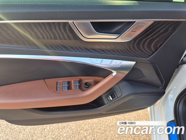 Audi A6 2020 — photo 8