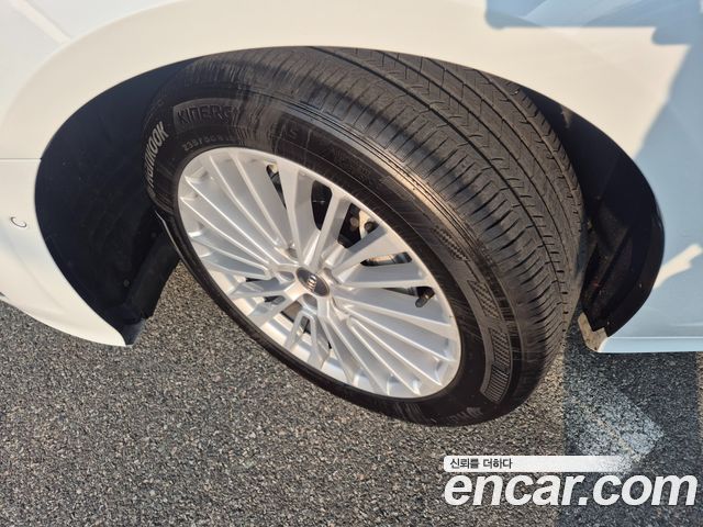 Audi A6 2020 — photo 16