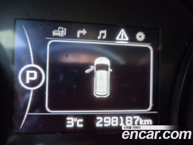 Kia Canival 2016 — photo 10
