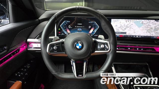 BMW 7-Series 2025 — photo 13