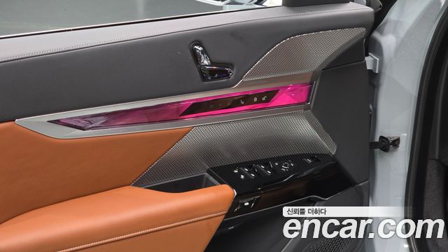 BMW 7-Series 2025 — photo 18