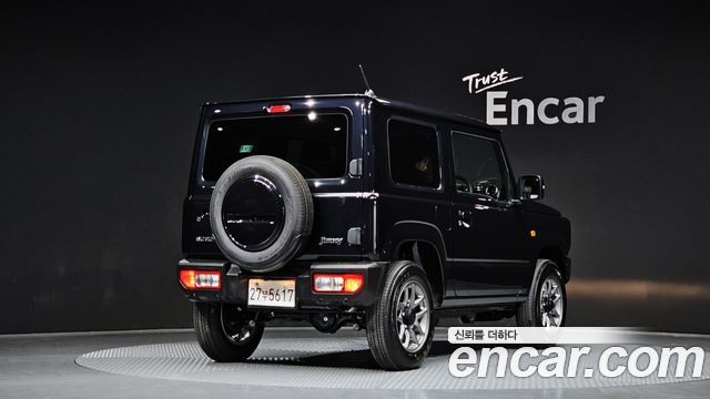 Suzuki Jimny 2025 — photo 2