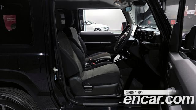 Suzuki Jimny 2025 — photo 11