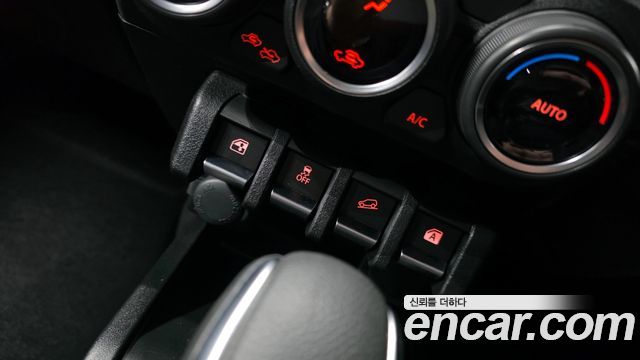 Suzuki Jimny 2025 — photo 17