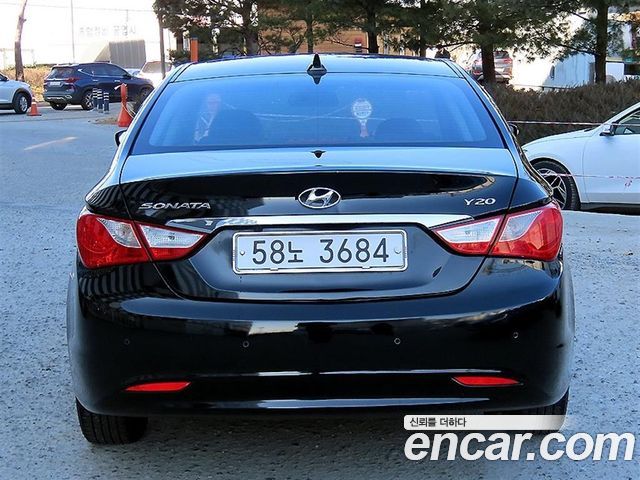 Hyundai Sonata 2010 — photo 4