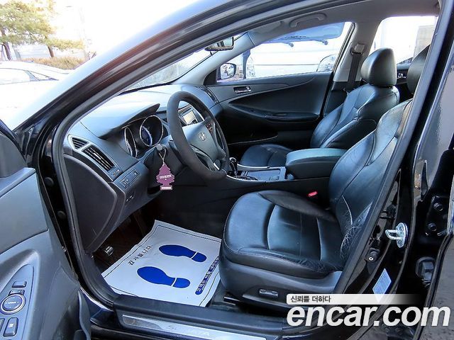 Hyundai Sonata 2010 — photo 9