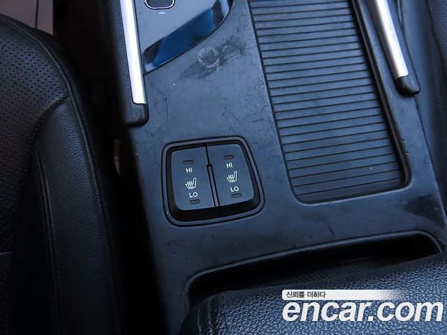 Hyundai Sonata 2010 — photo 13