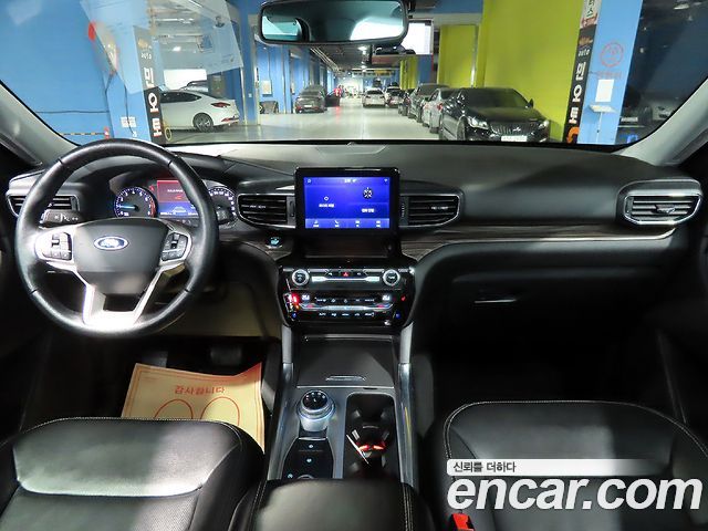 Ford Explorer 2021 — photo 5