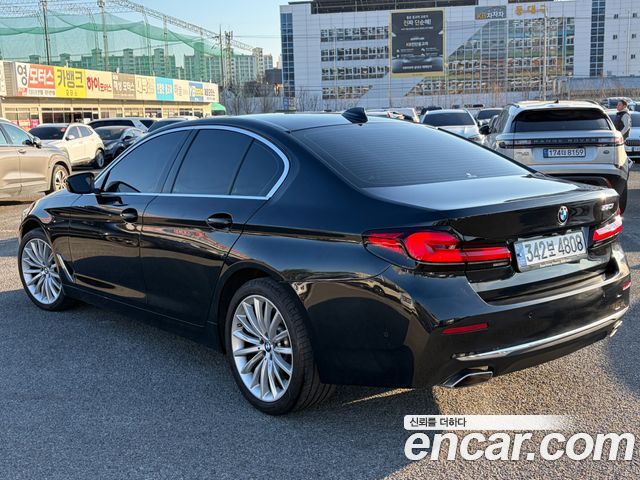 BMW 5-Series 2023 — photo 5