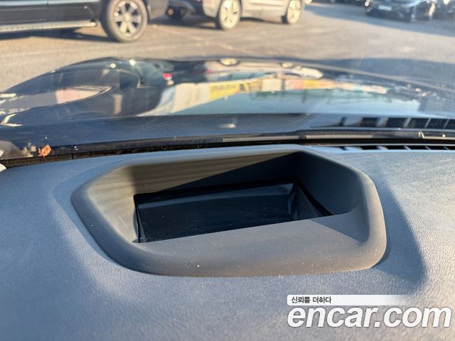 BMW 5-Series 2023 — photo 12