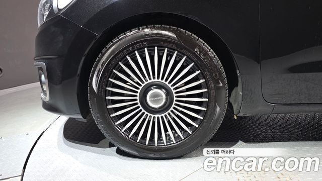 Kia Canival 2016 — photo 5