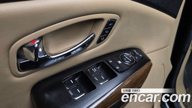 Kia Canival 2016 — photo 18