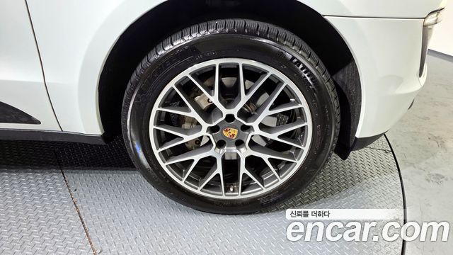 Porsche Macan 2017 — photo 5
