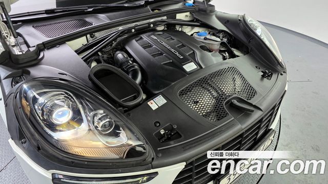 Porsche Macan 2017 — photo 6