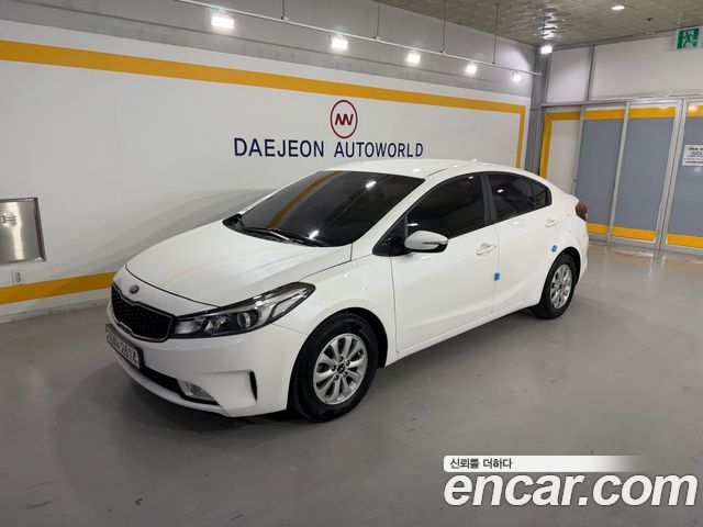 Kia K3 2017 — photo 2