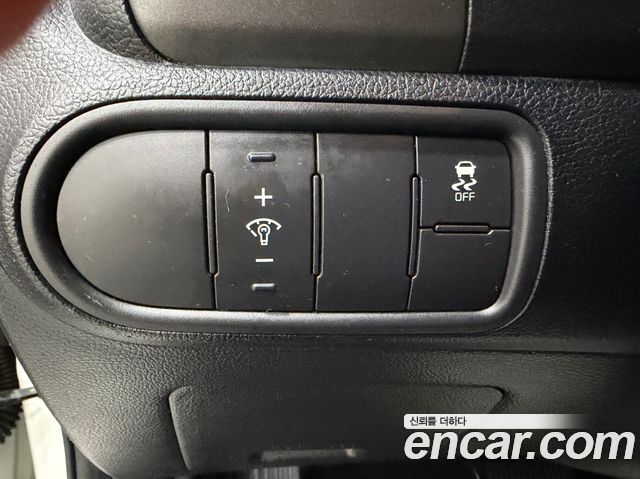 Kia K3 2017 — photo 16