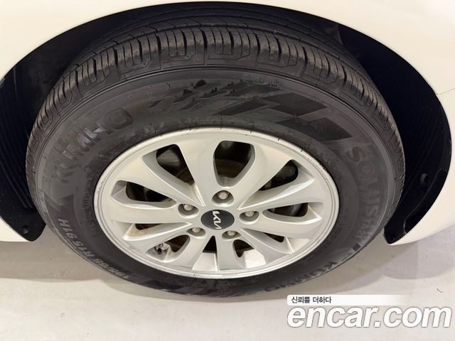 Kia K3 2017 — photo 19