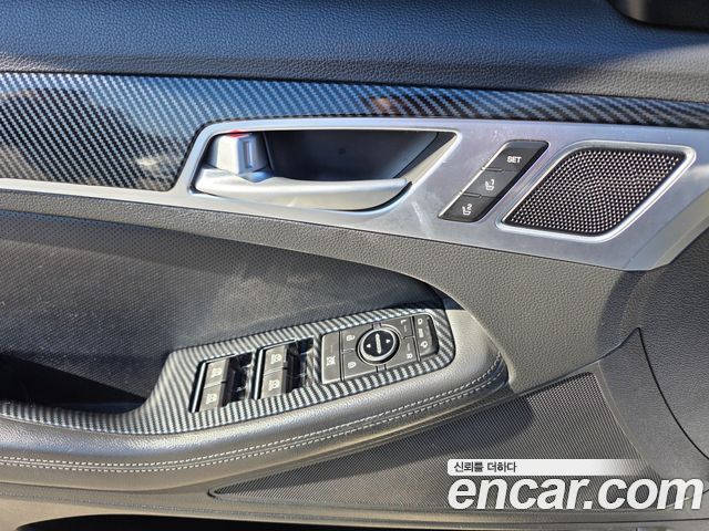 Genesis G80 2017 — photo 14