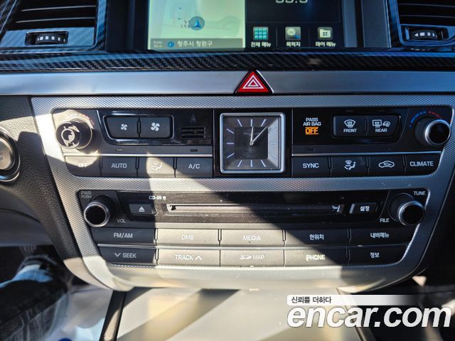 Genesis G80 2017 — photo 16