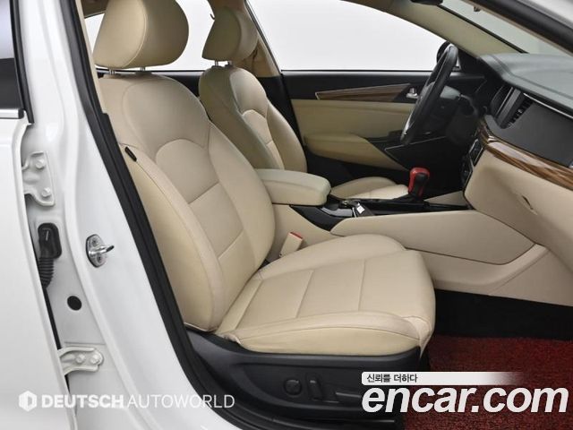 Kia K7 2016 — photo 10