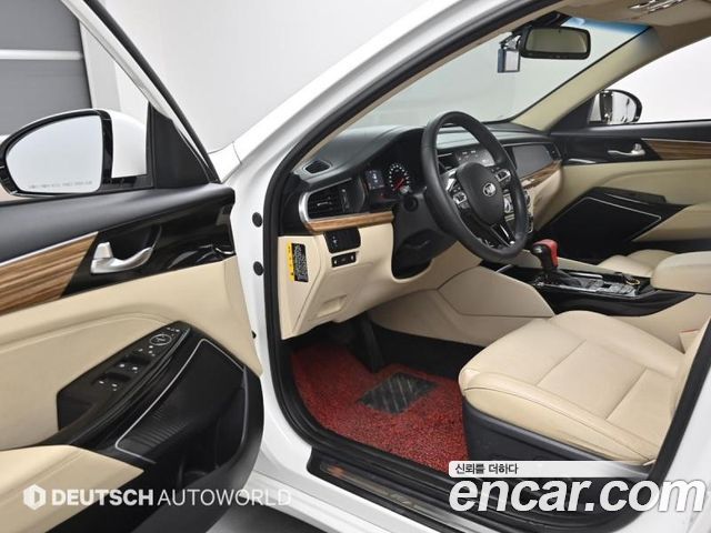 Kia K7 2016 — photo 11