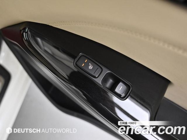 Kia K7 2016 — photo 16