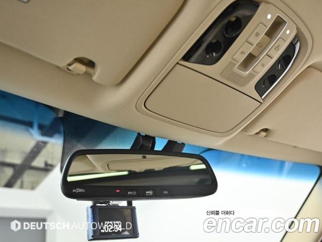 Kia K7 2016 — photo 18